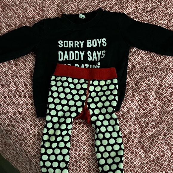 12-18 month outfits/sleepers for baby girl. (Part 1 of 2) - Picture 7 of 10